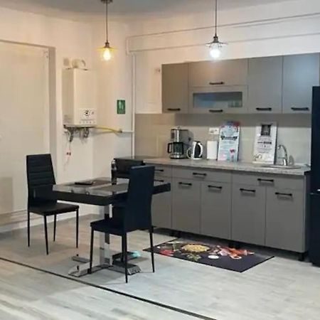 Apartament Intr-O Zona Rezidentiala Linistita ياش المظهر الخارجي الصورة